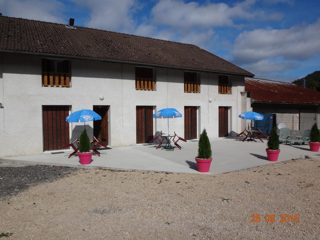 Hotel Bon Accueil Oyonnax Buitenkant foto