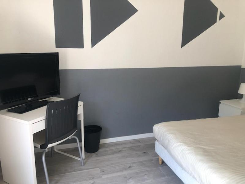 Hotel Bon Accueil Oyonnax Buitenkant foto