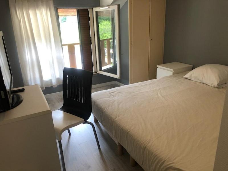 Hotel Bon Accueil Oyonnax Buitenkant foto