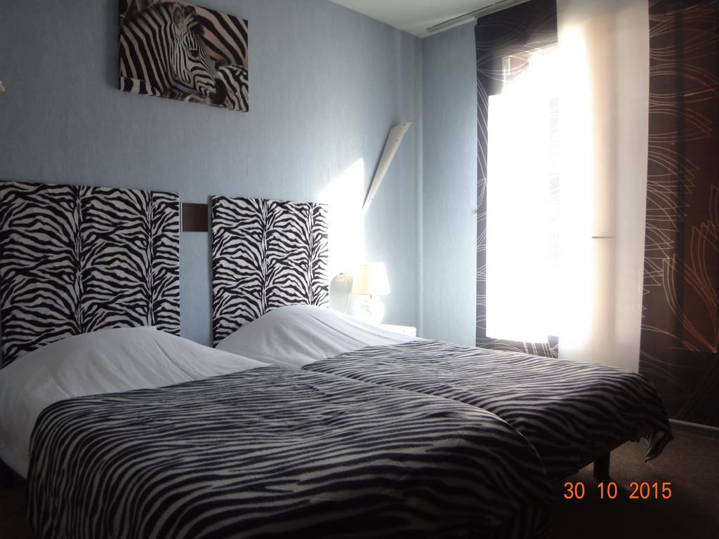Hotel Bon Accueil Oyonnax Kamer foto