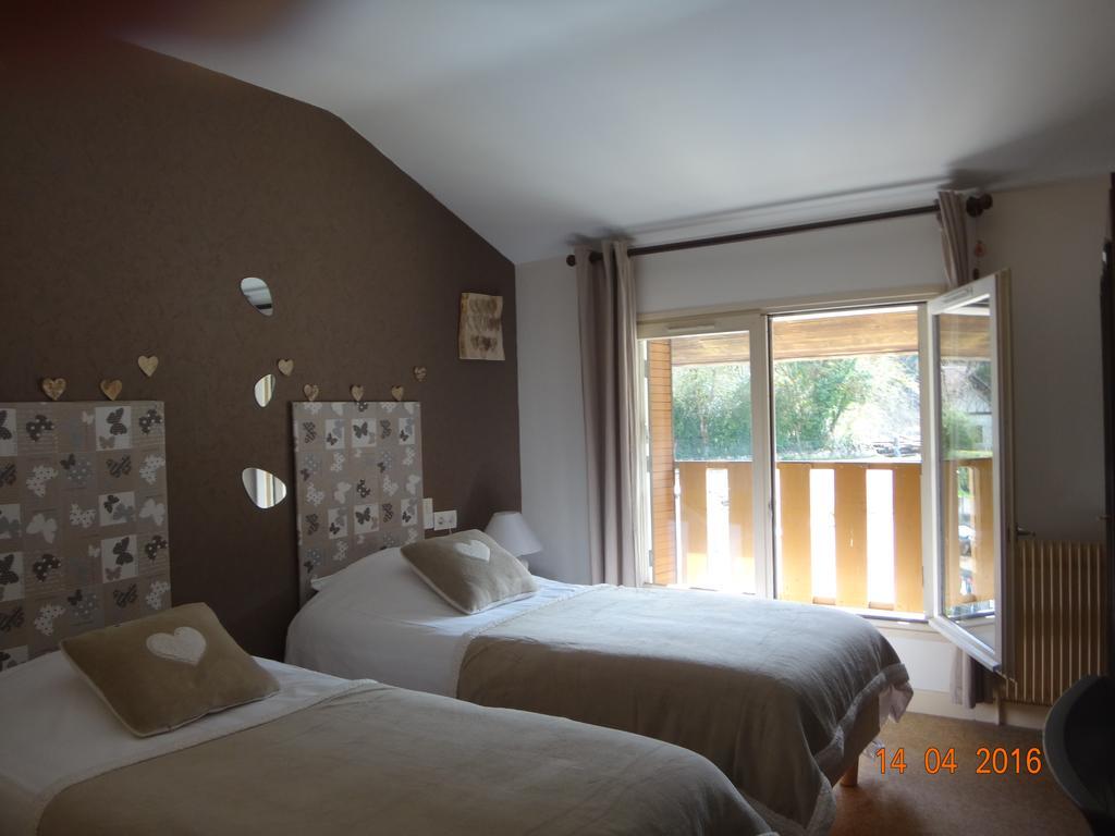 Hotel Bon Accueil Oyonnax Buitenkant foto